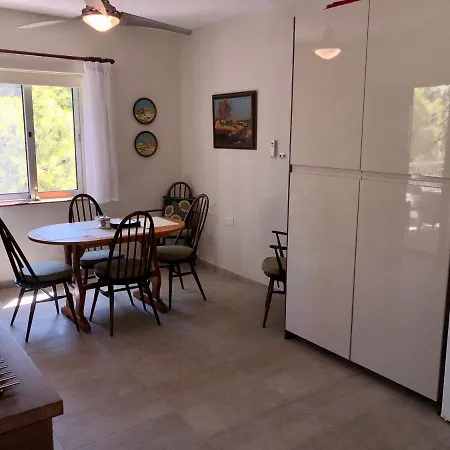 Kato Drys Bungalow House בית נופש לרנקה