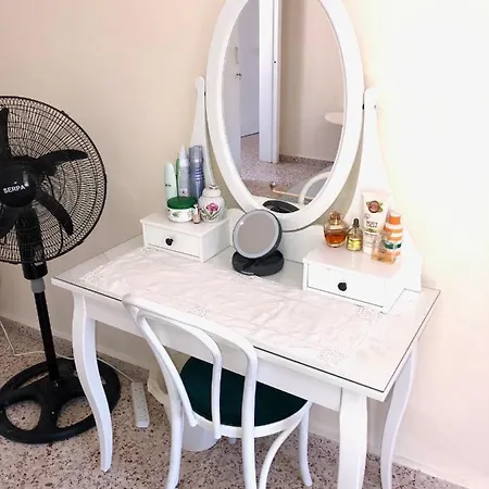 Kato Drys Bungalow House לרנקה